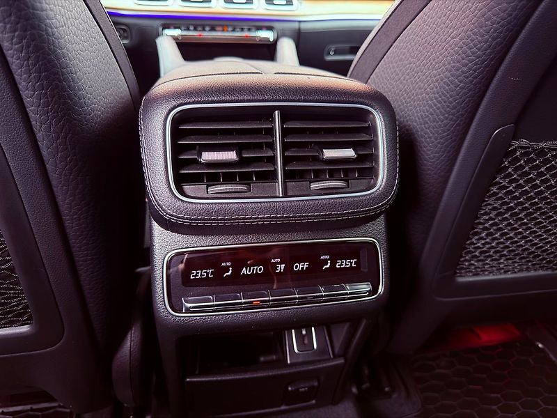 Mercedes-Benz GLE 400d 4MATIC, ČR, AIRMATIC, Mas - fotka 15 z 34