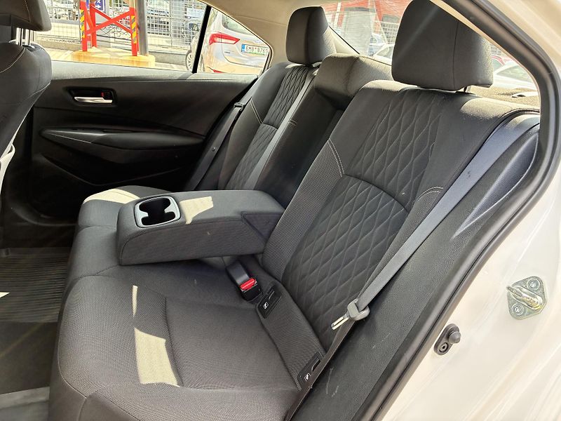Toyota Corolla 1,5-92KW,COMFORT,1.MAJITEL,TOP - fotka 13 z 30