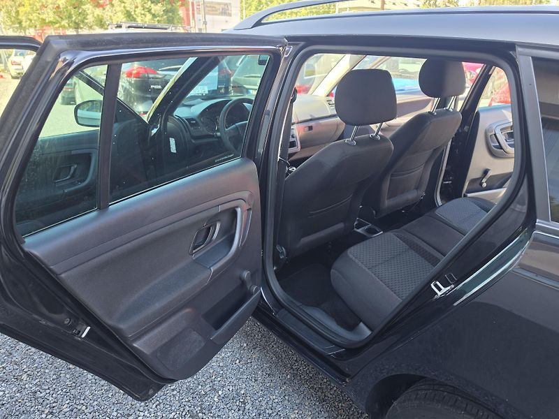Škoda Fabia 1.2 TSI Facelift  - fotka 7 z 23