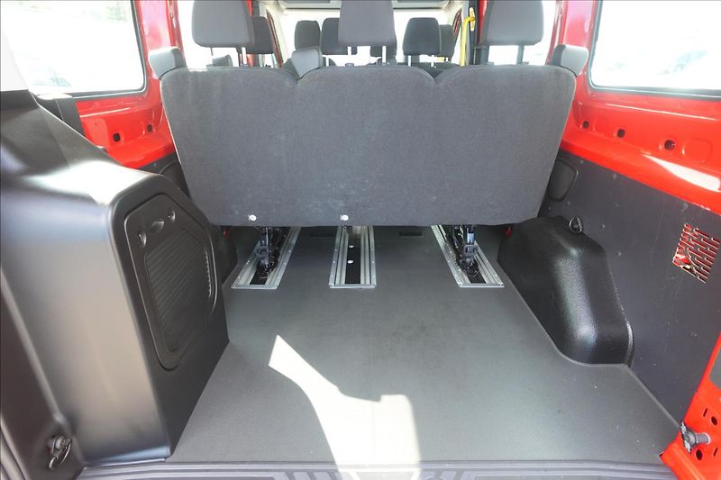 Ford Transit 2,2 TDCi  L2H2 9MÍST BUS KLIMA - fotka 11 z 30