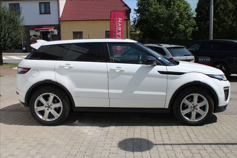Land Rover Range Rover Evoque 2,0 SE Td4 132 kW Panorama - fotka 3 z 4