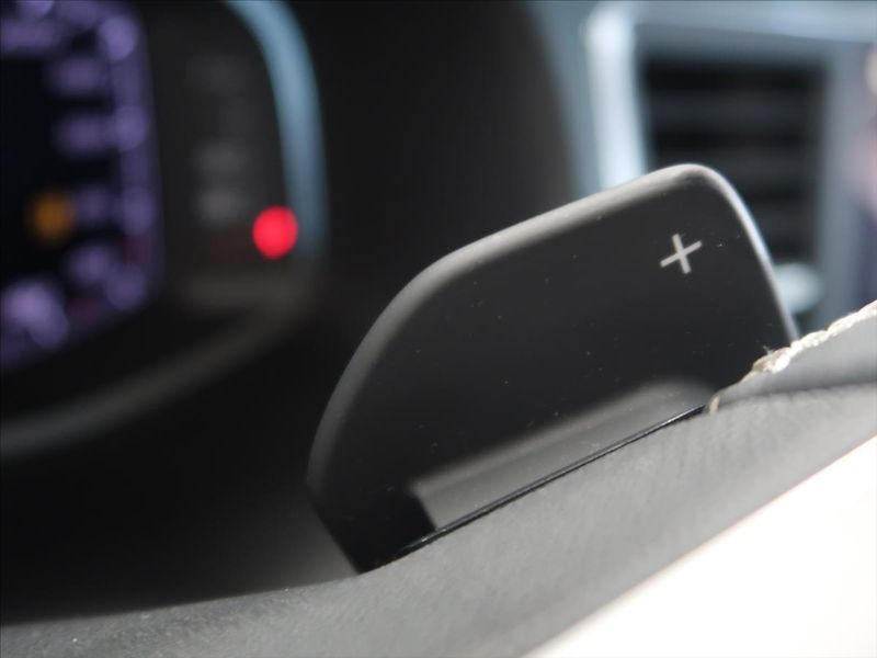 Seat Ateca 1,5 TSI DSG LED 1.majitel - fotka 18 z 39
