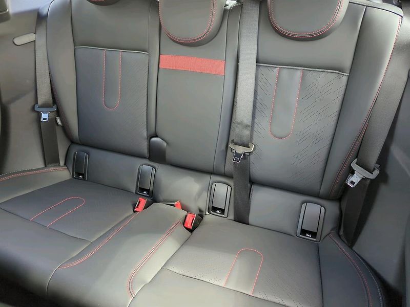 Mini Cooper S 5-doors - fotka 13 z 18