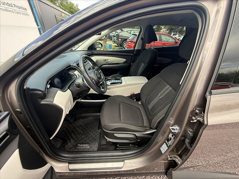 Hyundai Tucson 1,6 T-GDI 110kW DCT Style - fotka 7 z 26