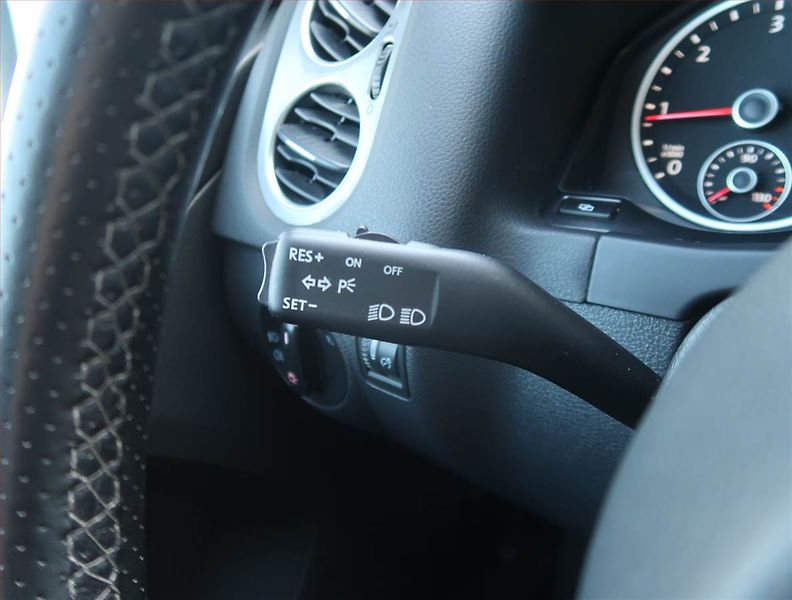 Volkswagen Tiguan (2010) 2.0 TDI, 4X4, Tempomat - fotka 17 z 23