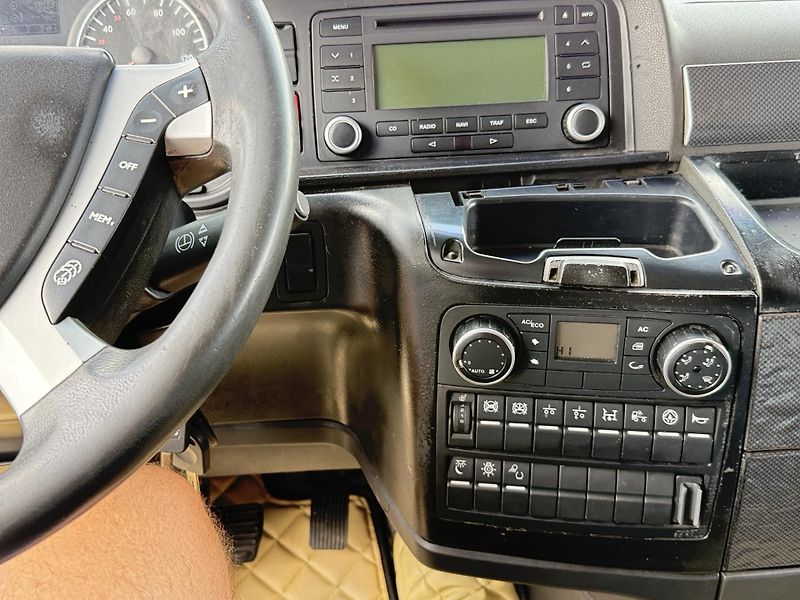 MAN TGX (2008) 18.480 EURO 5 RETARDER - fotka 11 z 14