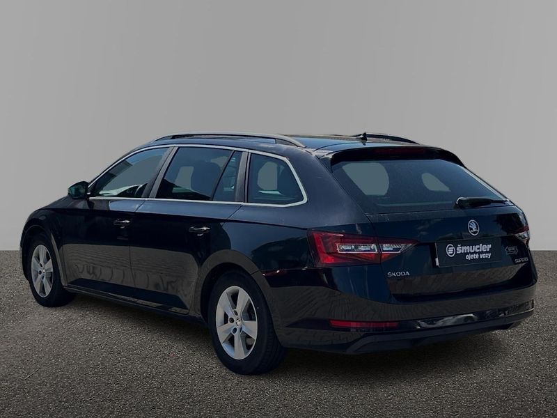 Škoda Superb AMBITION DSG - fotka 2 z 4
