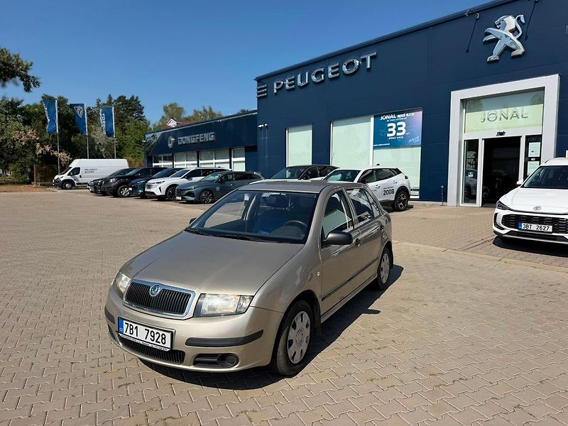 Škoda Fabia HB Classic 1.2HTP 40kW 55 - fotka 1 z 19