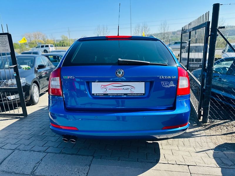 Škoda Octavia (2010) 2.0TDi RS DSG, PO SERVISU - fotka 5 z 16