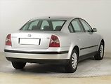 Volkswagen Passat (2005) 1.9 TDI, nová STK, Klima - náhled 4