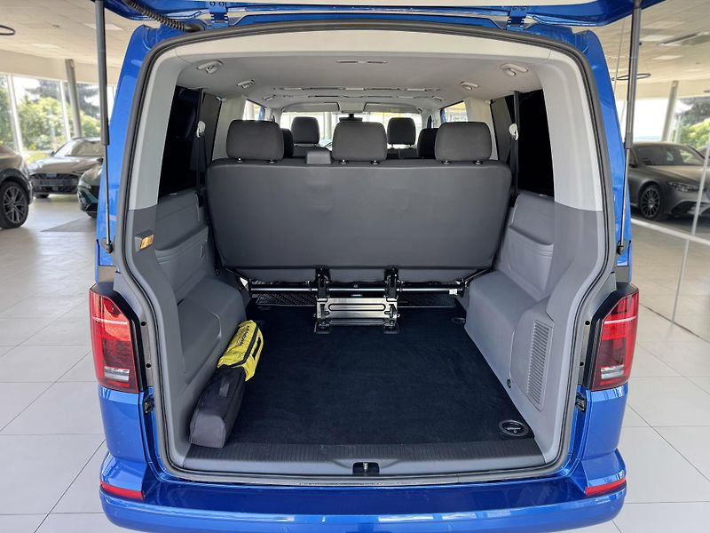 Volkswagen Caravelle 2,0TDI DSG*LONG*REZERVACE! - fotka 29 z 34