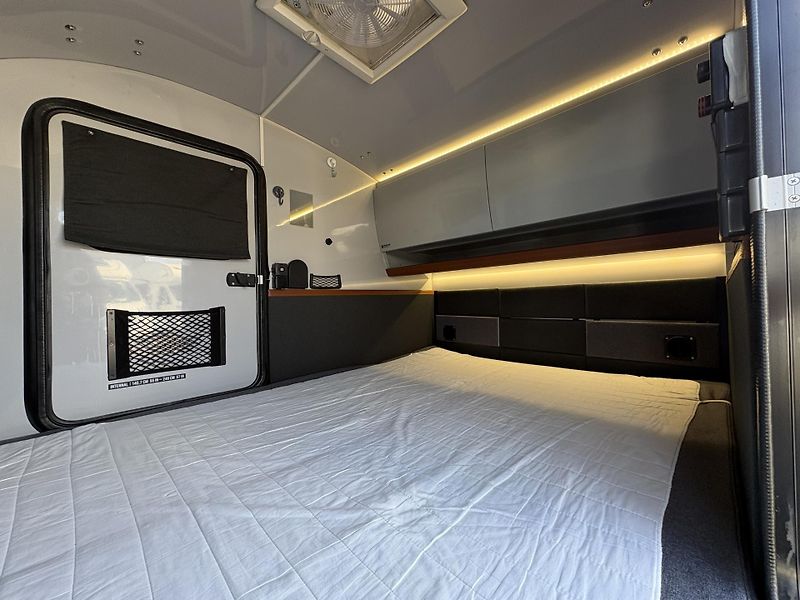 Hero Camper (2020) 2020, STAN, SOLÁRY, MARKÝZA - fotka 22 z 25