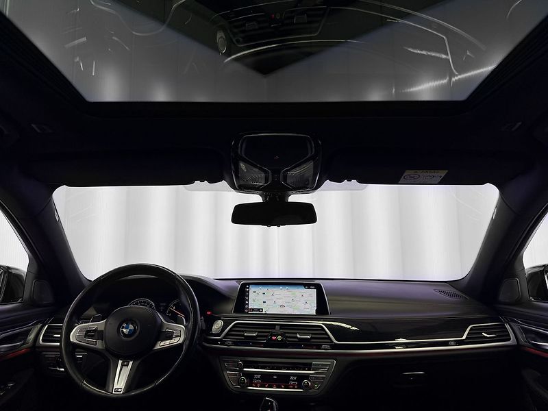BMW Řada 7 750d xDrive M-PAKET, LASER, H& - fotka 27 z 40