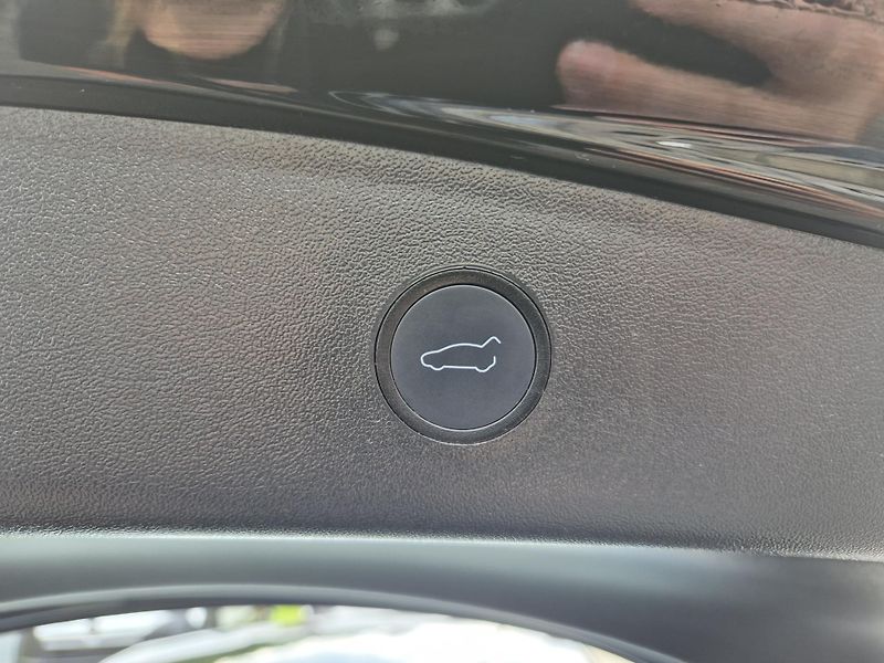 Tesla Model 3 STANDART RANGE 208kw SOH 94% - fotka 46 z 49