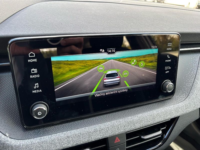 Škoda Kamiq 1.0TSI 85 kW SELECTION - fotka 16 z 27