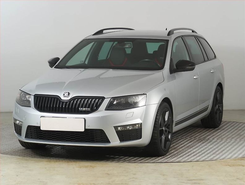 Škoda Octavia (2014) RS 2.0 TDI, Automat - fotka 2 z 26