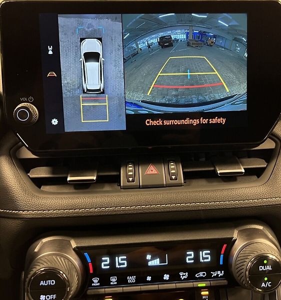 Toyota RAV4 GR SPORT 4WD e-CVT - fotka 7 z 18