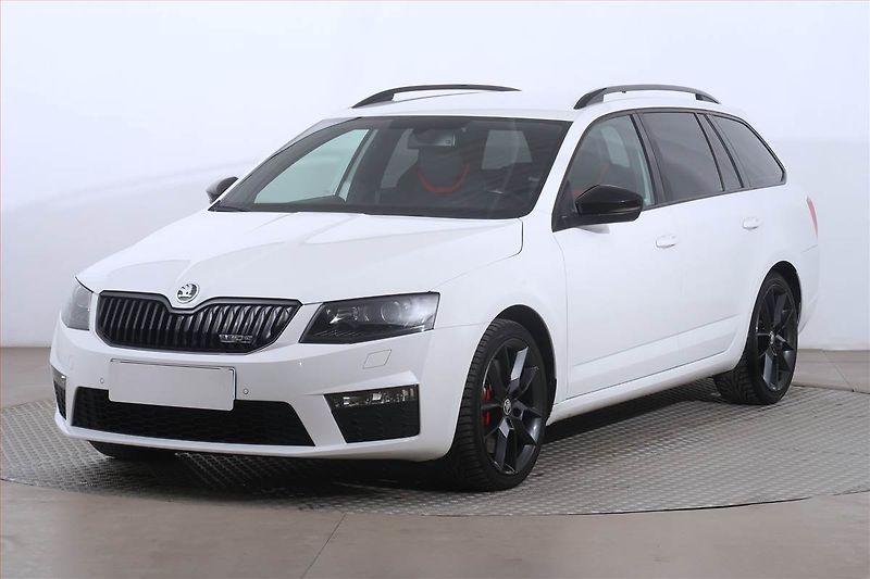 Škoda Octavia (2015) RS 2.0 TDI, Automat - fotka 2 z 22