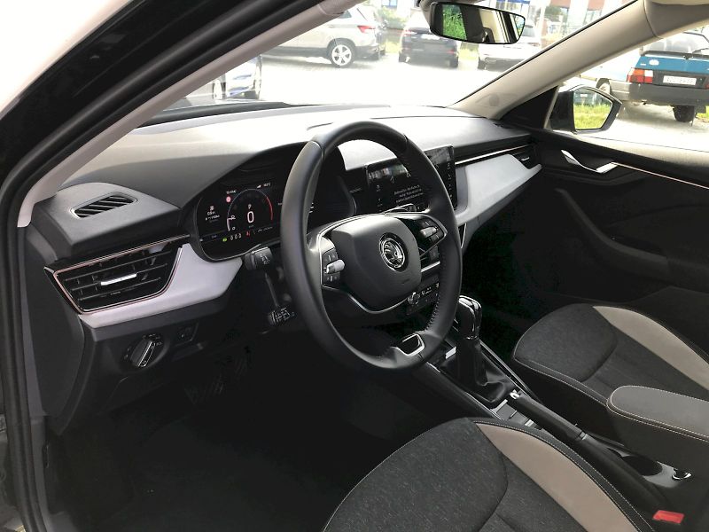 Škoda Kamiq (2024) SELEC TSI 110/1.5 A7F - fotka 25 z 25