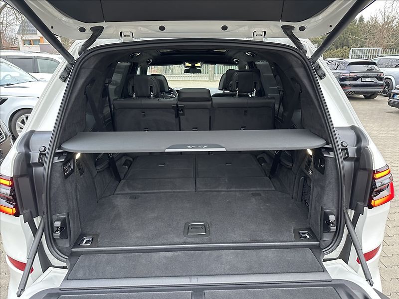 BMW X7 40d Msport Xdrive - fotka 41 z 43
