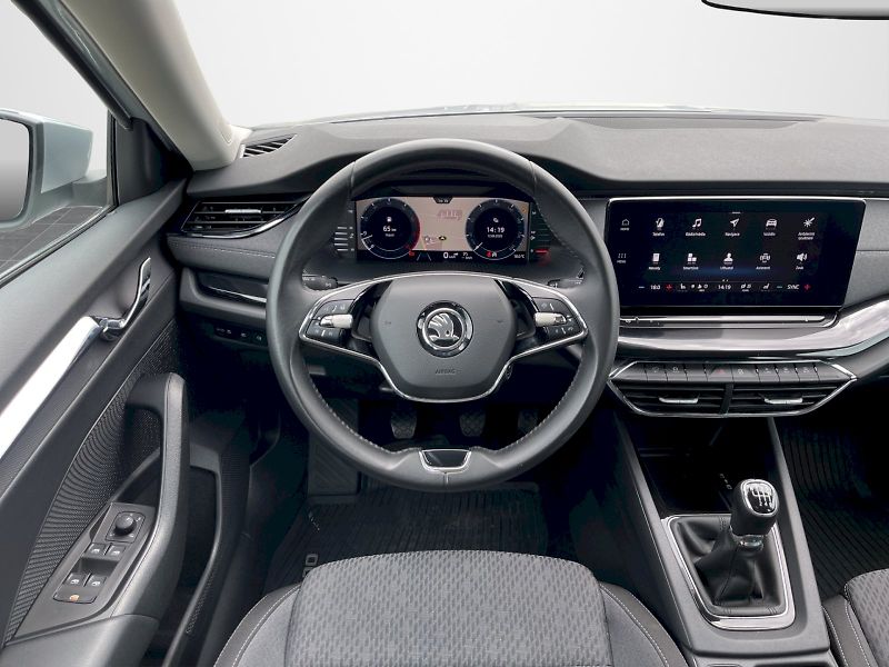 Škoda Octavia (2023) 1.5 TSI 110kW Style Plus Combi - fotka 6 z 35