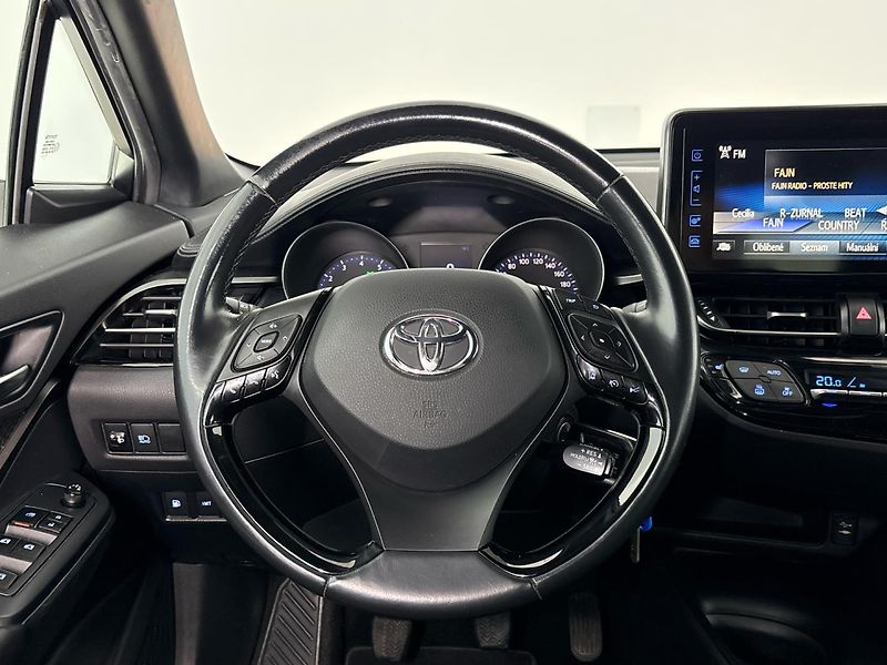 Toyota C-HR Active - fotka 18 z 27