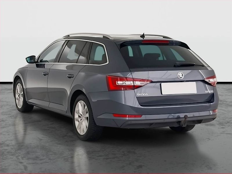 Škoda Superb (2018) 2.0 TDI, Automat, Navi - fotka 4 z 23