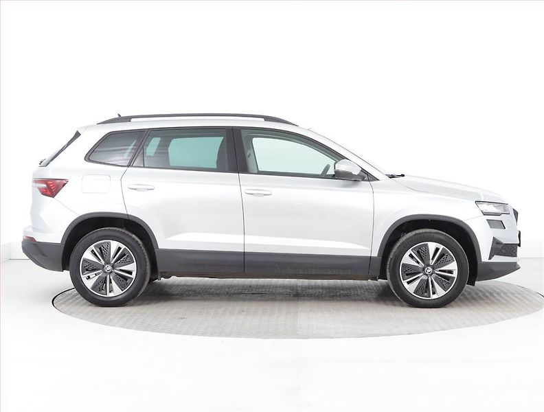 Škoda Karoq (2022) Ambition 2.0 TDI - fotka 6 z 23
