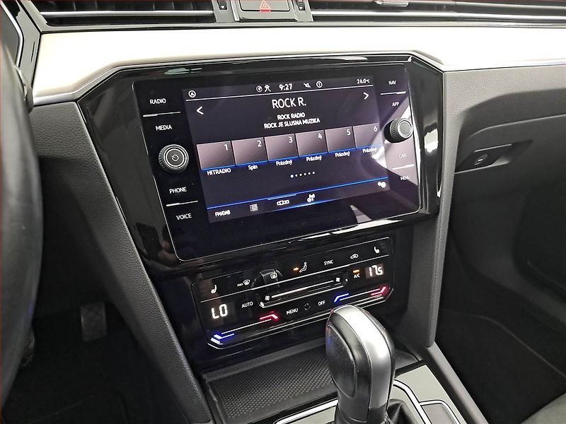Volkswagen Passat (2022) Elegance 2.0 TDI - fotka 12 z 21