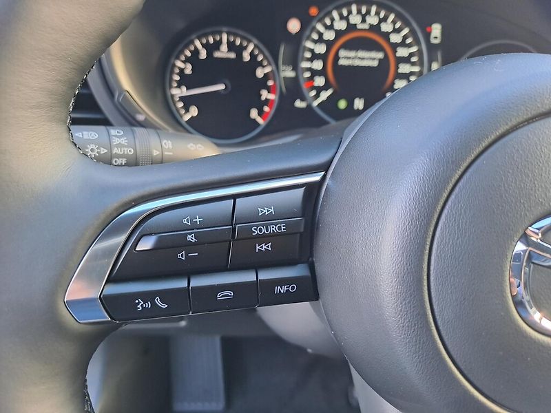 Mazda 3 (2025) 2.5L e-SKYACTIV G 103 kW - fotka 11 z 18