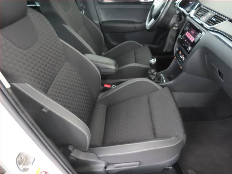 Škoda Rapid (2017) Style 1.0 TSI, Xenony - fotka 9 z 15
