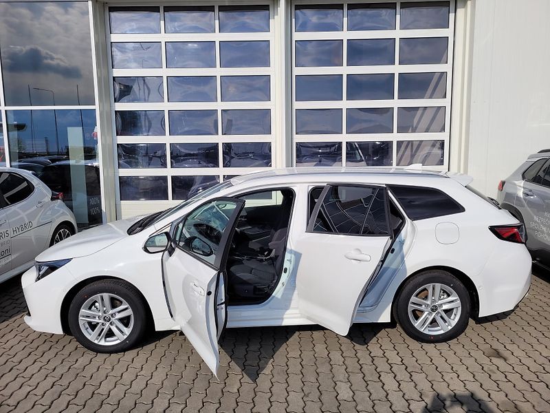 Toyota Corolla (2026) 1.8 hybrid - Comfort Tech - fotka 4 z 13