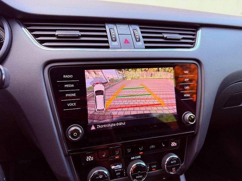 Škoda Octavia 1.4 TSi DSG Style, Serviska - fotka 20 z 32