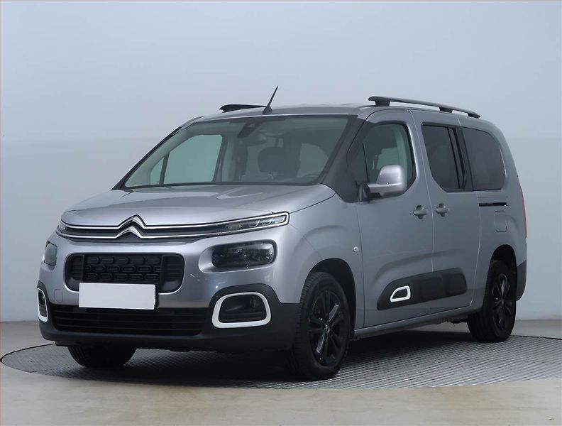 Citroën Berlingo (2021) Maxi Feel 1.5 BlueHDi, 5Míst - fotka 2 z 16