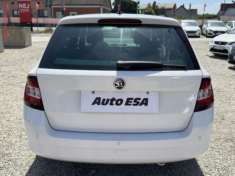 Škoda Fabia (2015) 1.4TDi, ČR, Style, xenon - fotka 5 z 18