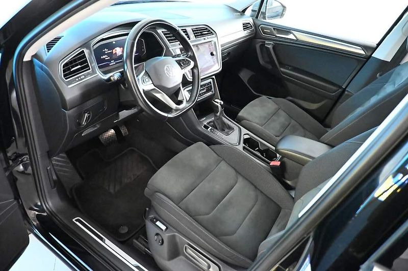 Volkswagen Tiguan Allspace (2023) 2.0 DSG LED ACC VIRTUAL Tažné - fotka 12 z 33