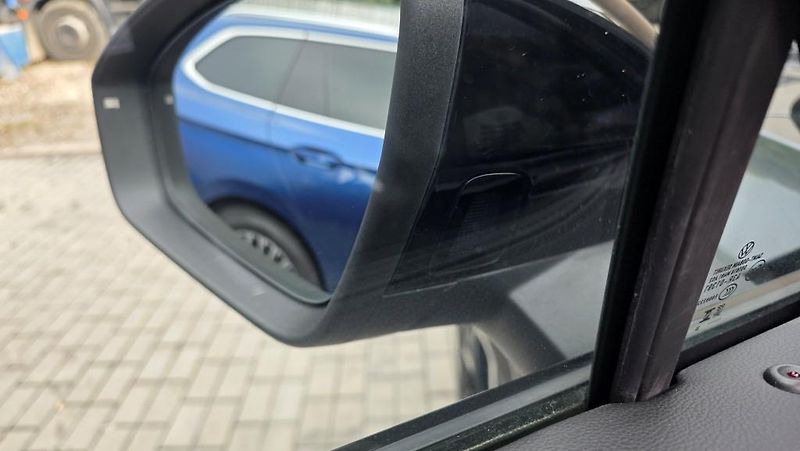 Volkswagen Tiguan (2024) 2.0TDI 142kW 4x4 DSG7 Rline TZ - fotka 9 z 50