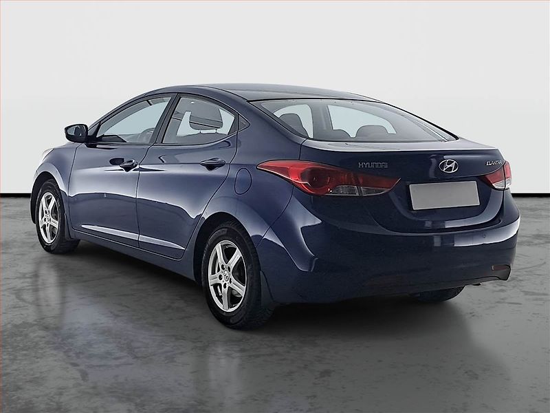 Hyundai Elantra (2012) 1.6, Tempomat, Park. senzory - fotka 4 z 20