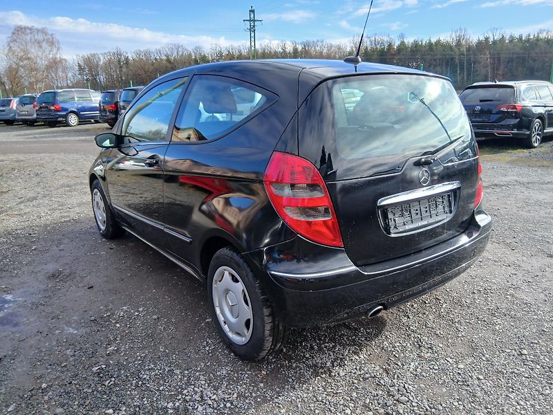 Mercedes-Benz Třídy A 1.7i, Avantgarde  - fotka 12 z 28