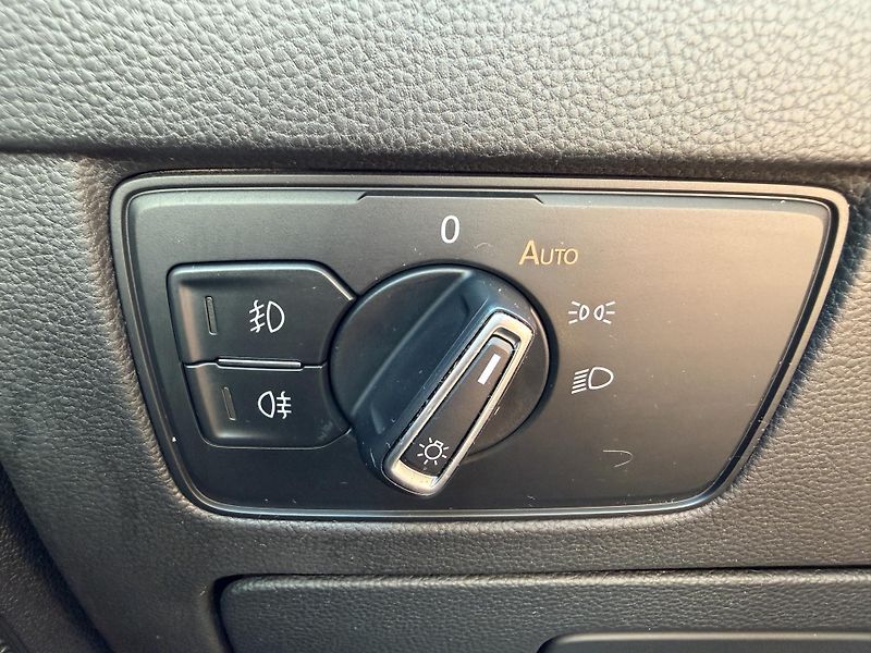 Volkswagen Passat 2.0 TDI VIRUTAL MASÁŽ SERVISKA - fotka 16 z 46