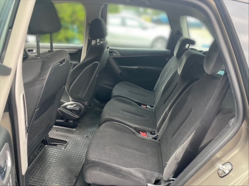 Citroën C4 Picasso 1,6 HDI SX - fotka 8 z 11