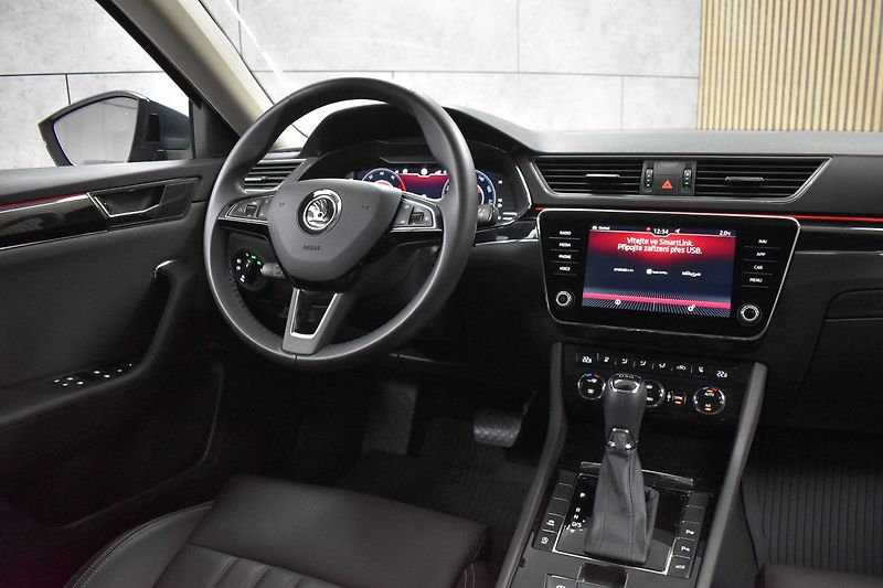 Škoda Superb 2.0 TDI L&K*2xKOLA*DSG*ACC*ČR* - fotka 8 z 42
