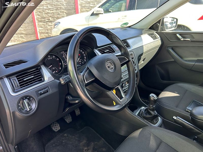 Škoda Rapid (2013) 1.2 TSi 63 KW servisní kniha - fotka 11 z 35