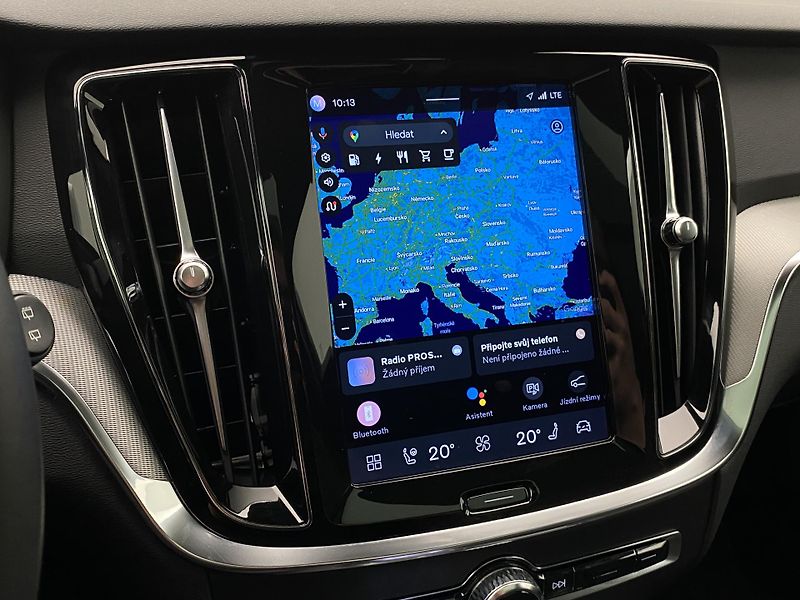 Volvo V60 T6 AWD RECHARGE REZERVACE - fotka 39 z 54