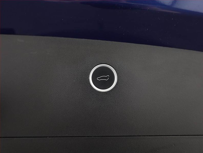 Tesla Model X (2018) 100D, SoH 92% - fotka 23 z 27