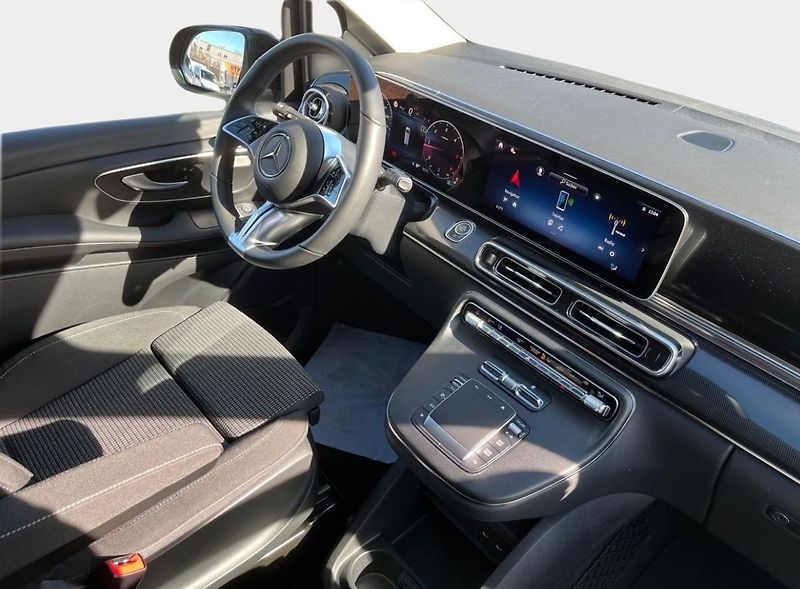 Mercedes-Benz Třídy V V 300 D Style Long 4x4 360 kam - fotka 15 z 23