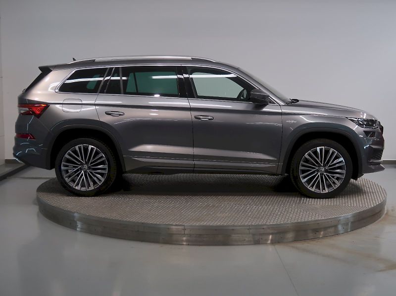 Škoda Kodiaq (2023) LAURIN&KLEMENT 2.0TDI 147KW 4x - fotka 8 z 50