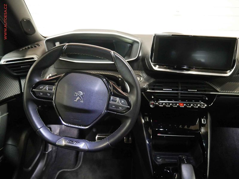 Peugeot 2008 (2020) 1.2 PT, GT, AT, navi, LED - fotka 12 z 25