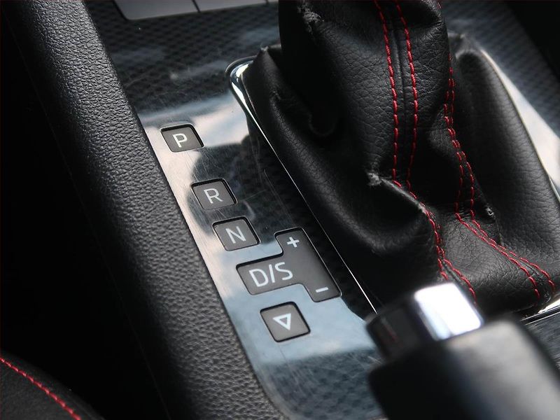 Škoda Octavia (2015) 2.0 TDI, Automat, Kůže, Navi - fotka 13 z 16