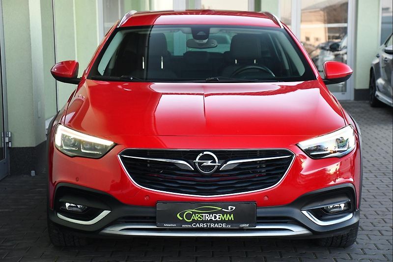 Opel Insignia 2.0CDTi COUNTRY TOURER 4X4 ČR - fotka 10 z 45